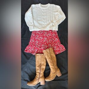 Banana Republic Size4 floral skirt w/ asymm. lower ruffle. ONLY SKIRT FOR SALE.